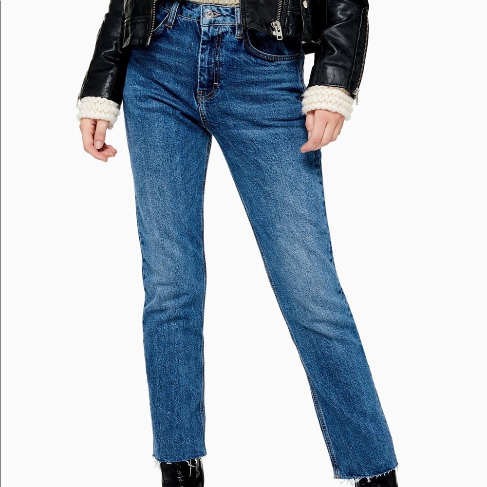 Topshop straight leg raw hem jeans!